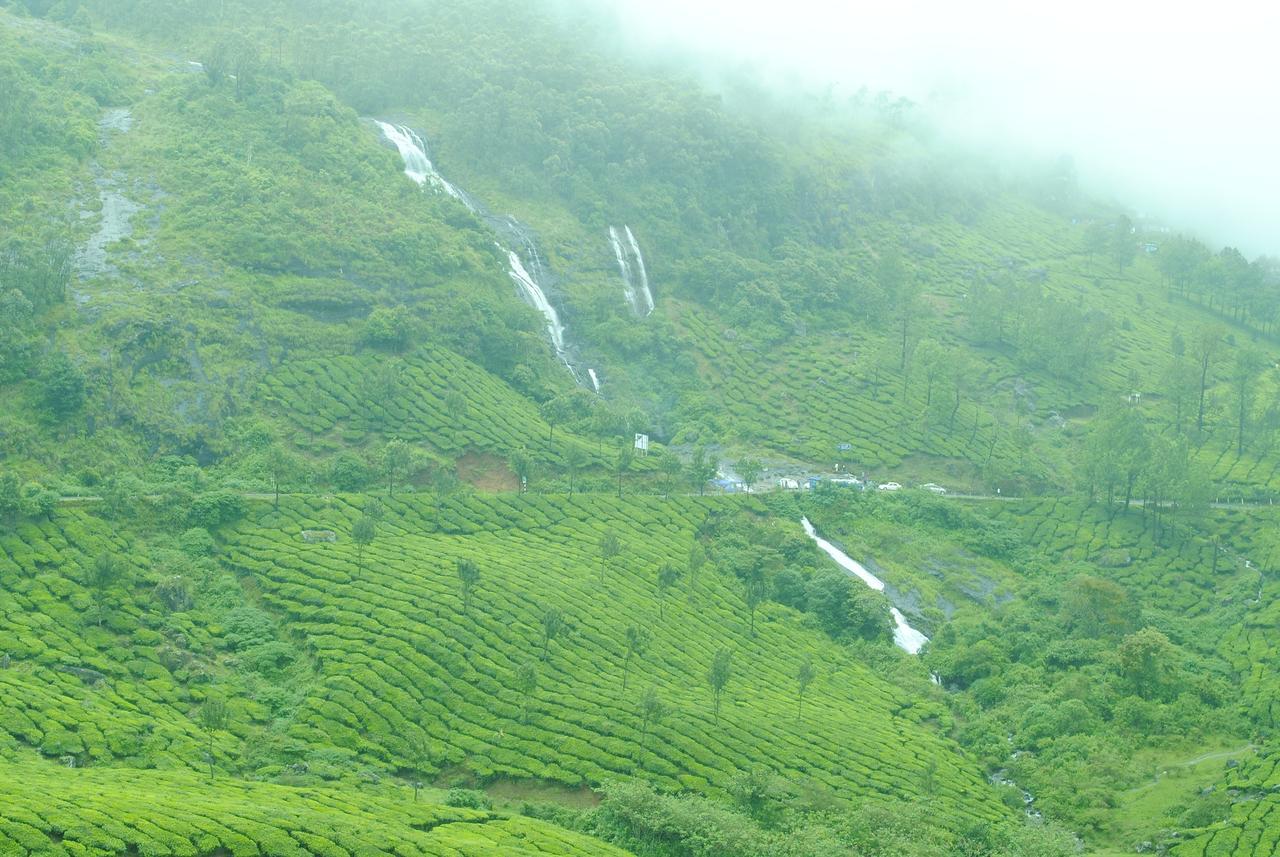 Tranquil Valley Resort Munnar Ngoại thất bức ảnh
