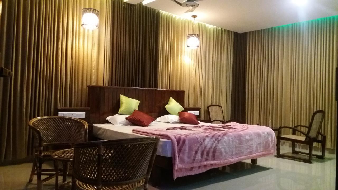Tranquil Valley Resort Munnar Ngoại thất bức ảnh